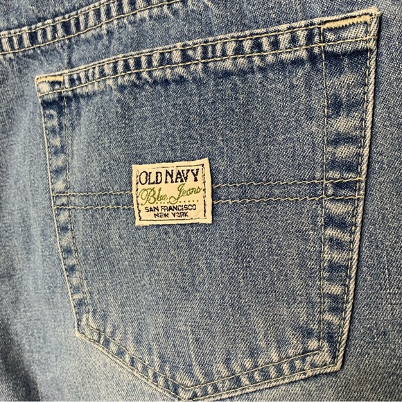 Old Navy Vintage Y2K 2000s Medium Light Wash Rigid Denim Jean Shorts Size 14 - Picture 7 of 12